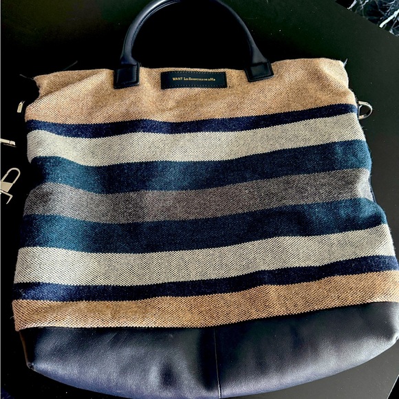 Barely used tote bag with shoulder strap. - Picture 1 of 8